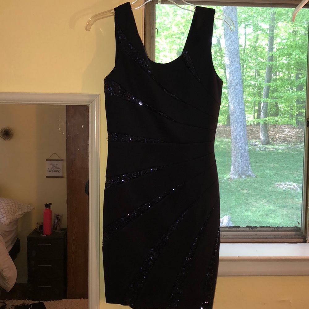 Mini dress - Picture 2 of 5